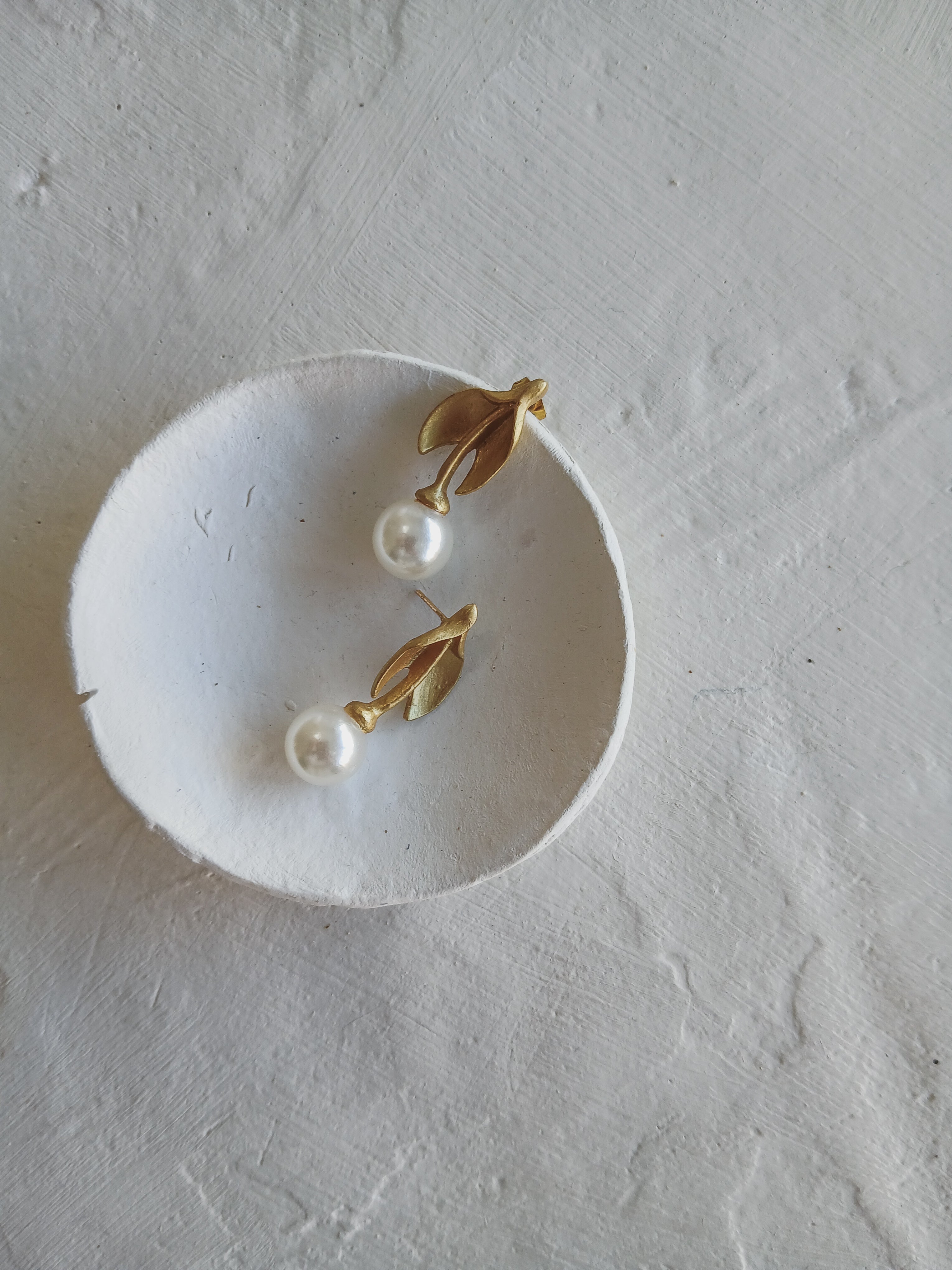 Pendientes Hine Dorados